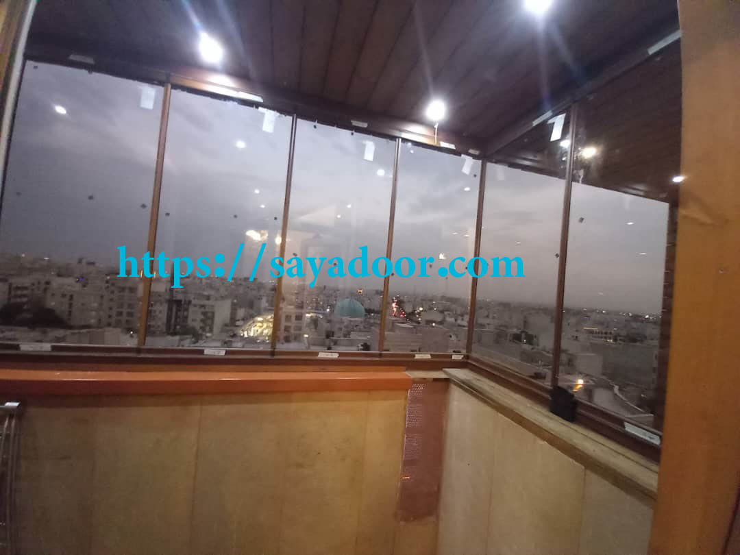 نصب شیشه بالکن در کرج
